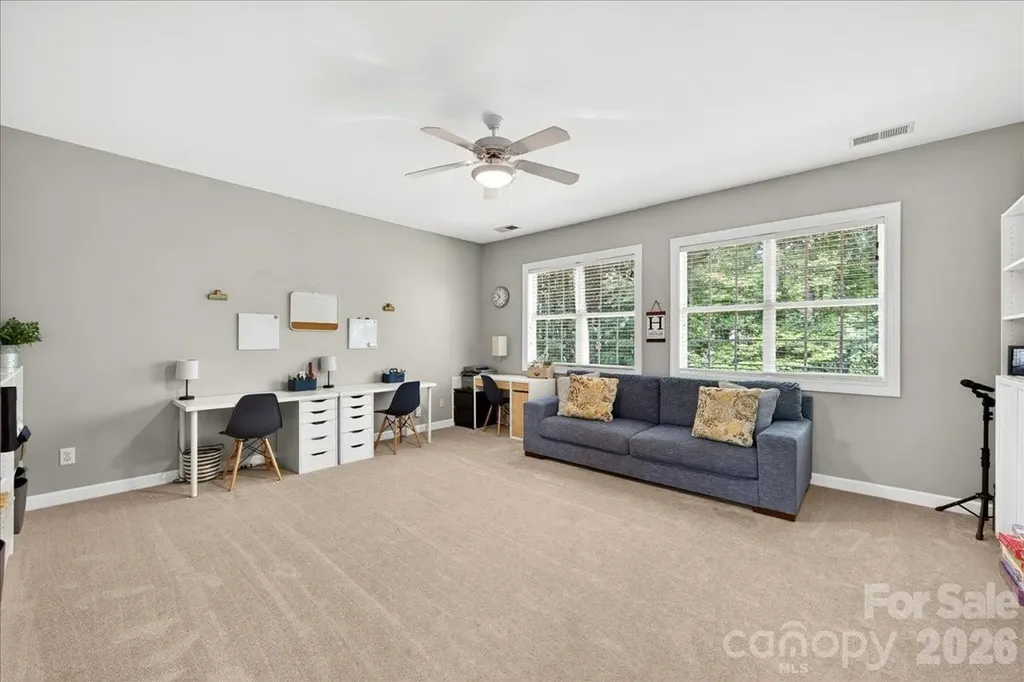 12023 Overlook Mountain Drive Charlotte NC 28216