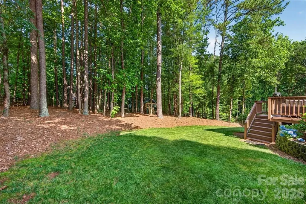 12023 Overlook Mountain Drive Charlotte NC 28216