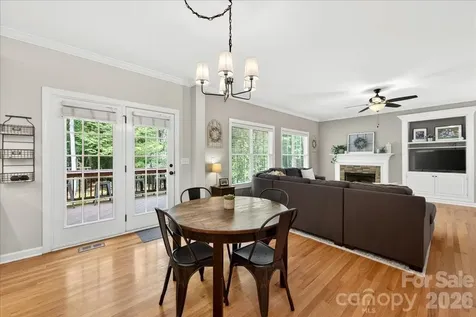 12023 Overlook Mountain Drive Charlotte NC 28216
