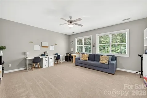12023 Overlook Mountain Drive Charlotte NC 28216