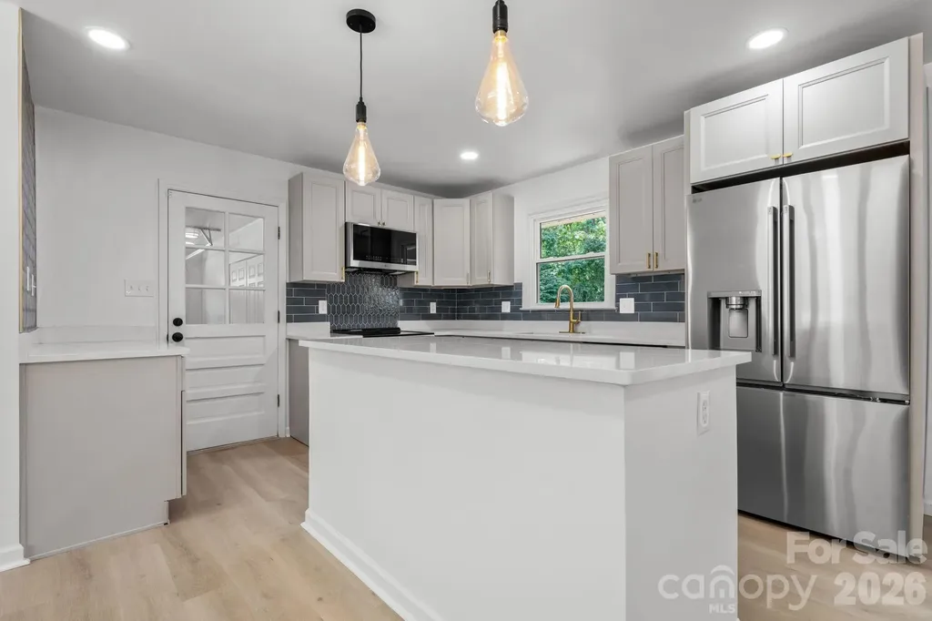 602 Sharon Drive Statesville NC 28625