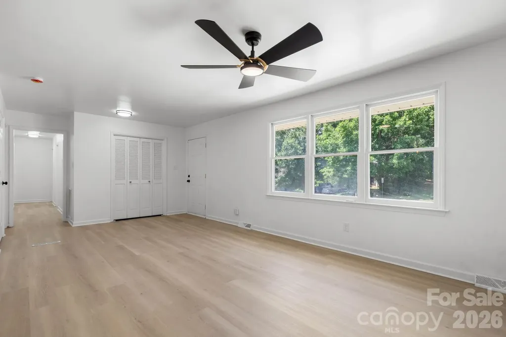602 Sharon Drive Statesville NC 28625