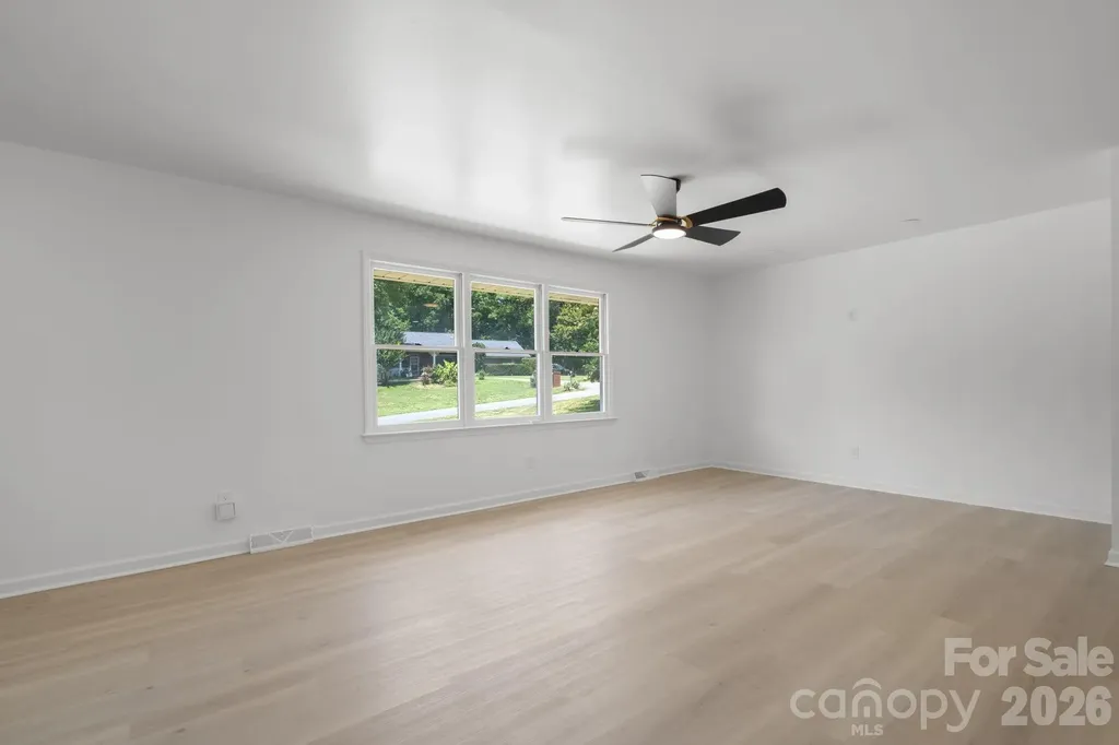 602 Sharon Drive Statesville NC 28625