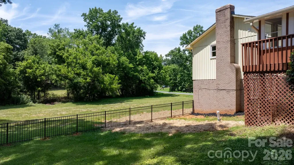 602 Sharon Drive Statesville NC 28625