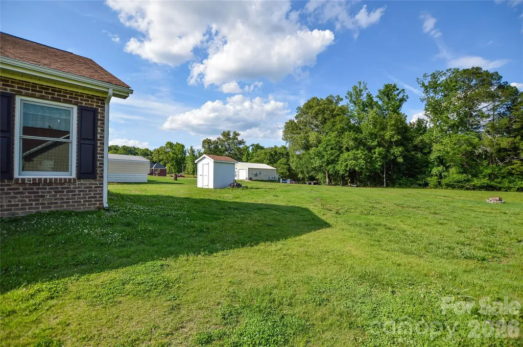 1341 Mcrae Avenue Wadesboro NC 28170
