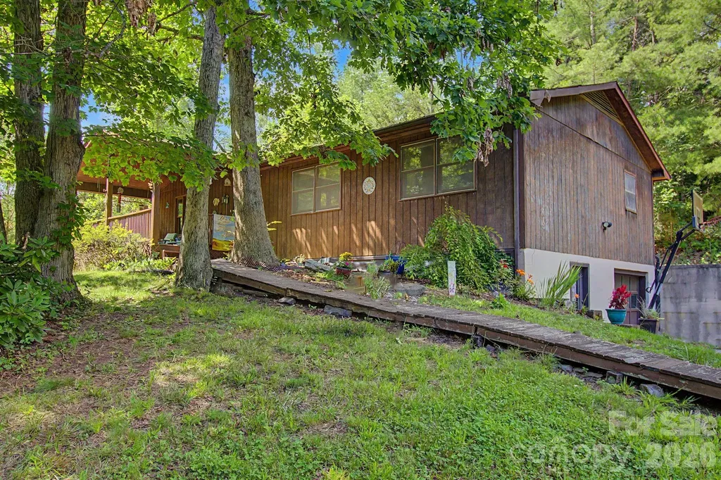 175 Pine Cove Lane Alexander NC 28701