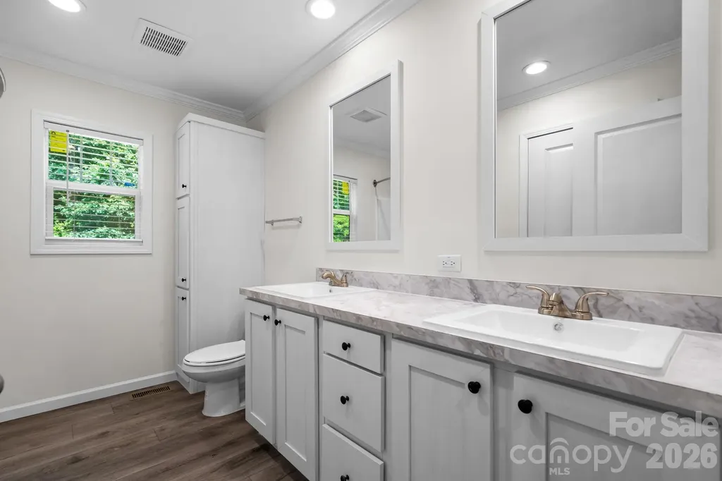 4960 Berkley Street Morganton NC 28655