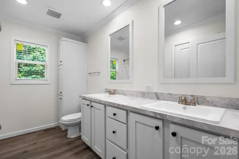 4960 Berkley Street Morganton NC 28655