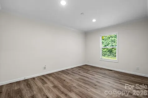 4960 Berkley Street Morganton NC 28655