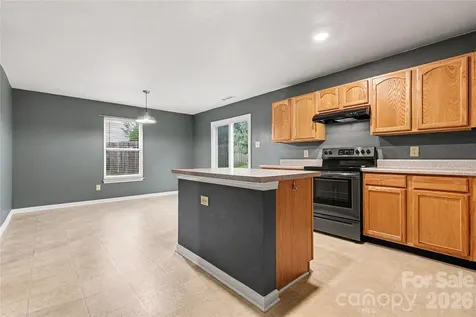 3800 Shasta Circle Clover SC 29710
