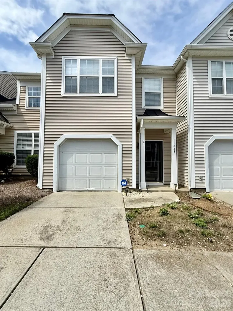 11848 Lion Cub Lane Charlotte NC 28273