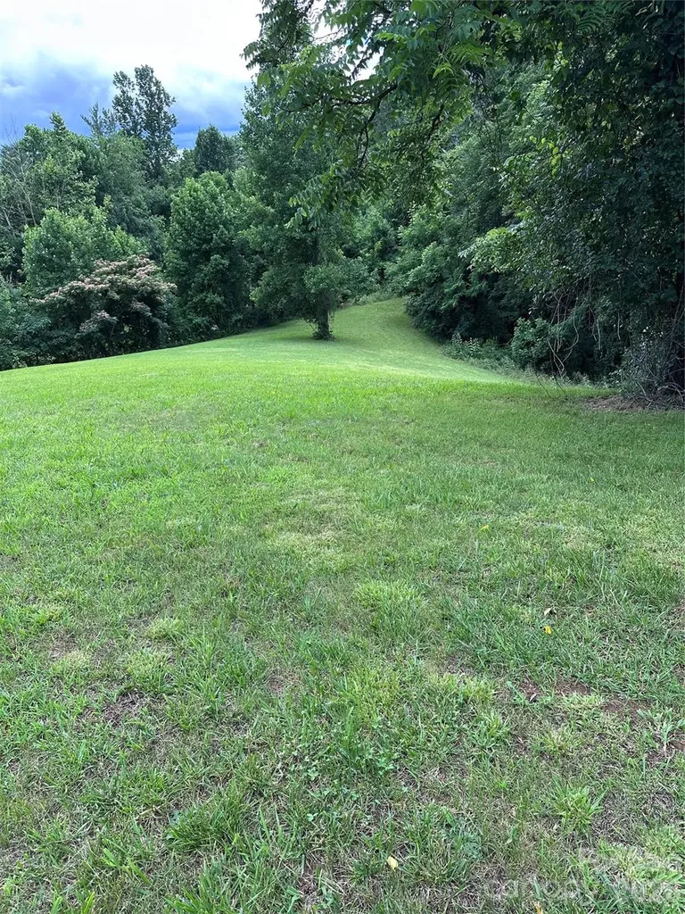 70 Heslar Way Marshall NC 28753