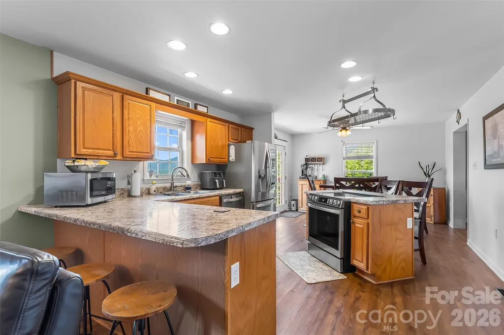 70 Heslar Way Marshall NC 28753
