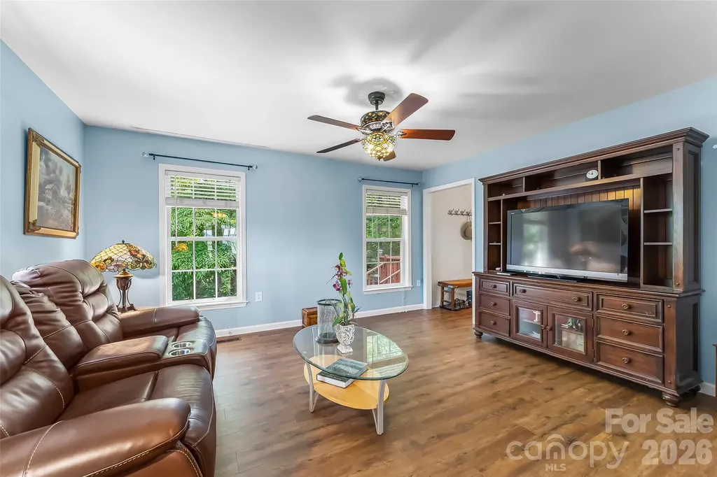 70 Heslar Way Marshall NC 28753
