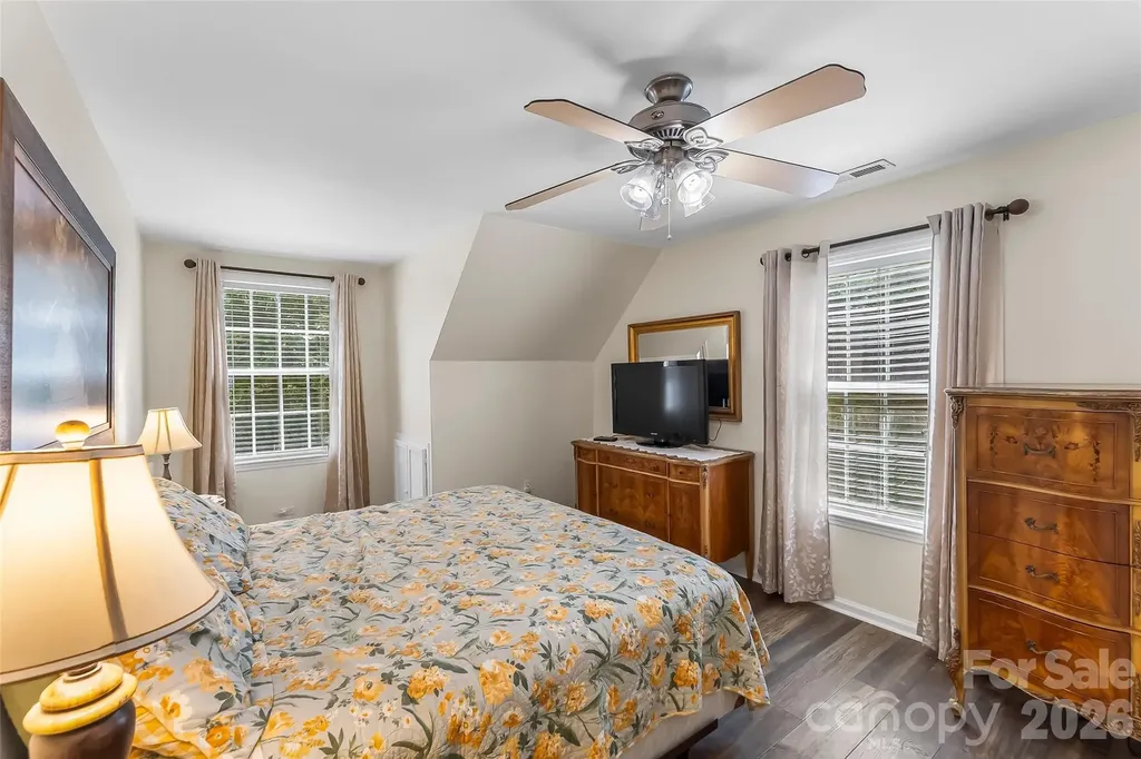 70 Heslar Way Marshall NC 28753