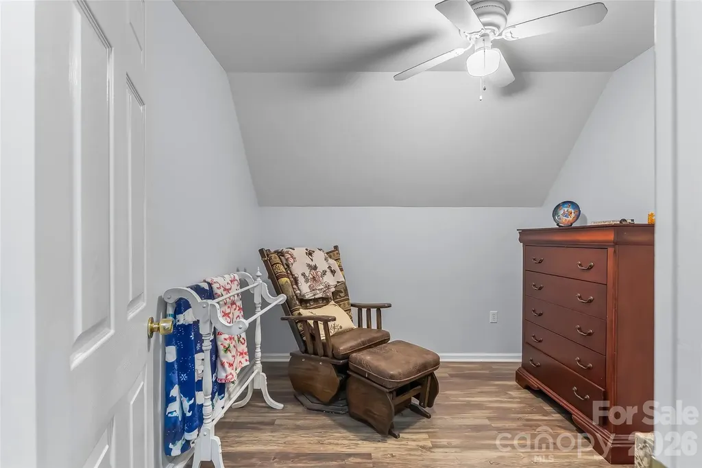 70 Heslar Way Marshall NC 28753