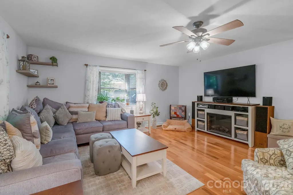 6806 Davis Road Waxhaw NC 28173