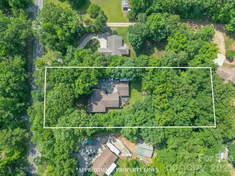 6806 Davis Road Waxhaw NC 28173