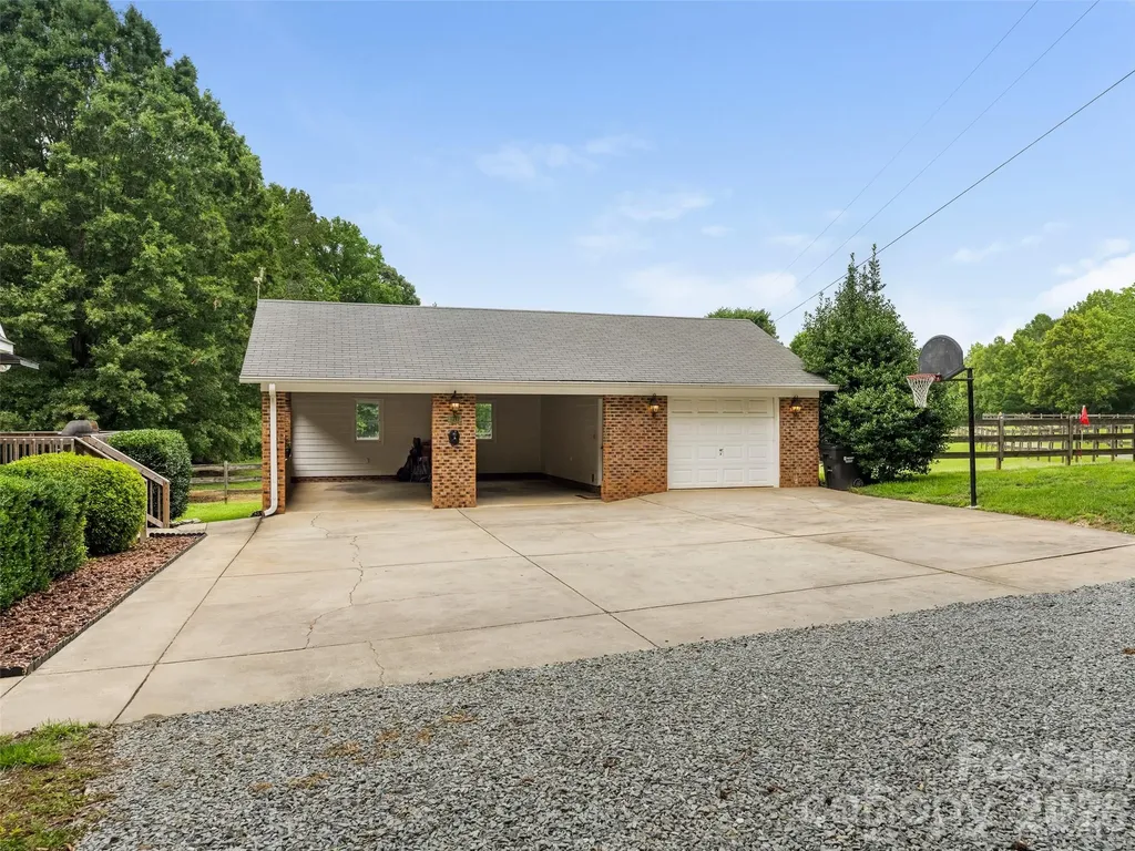 7712 Old Waxhaw Monroe Road Waxhaw NC 28173
