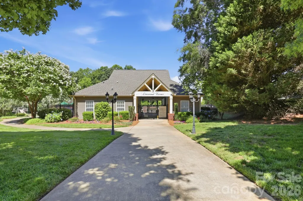 223 Pleasant Grove Lane Mooresville NC 28115