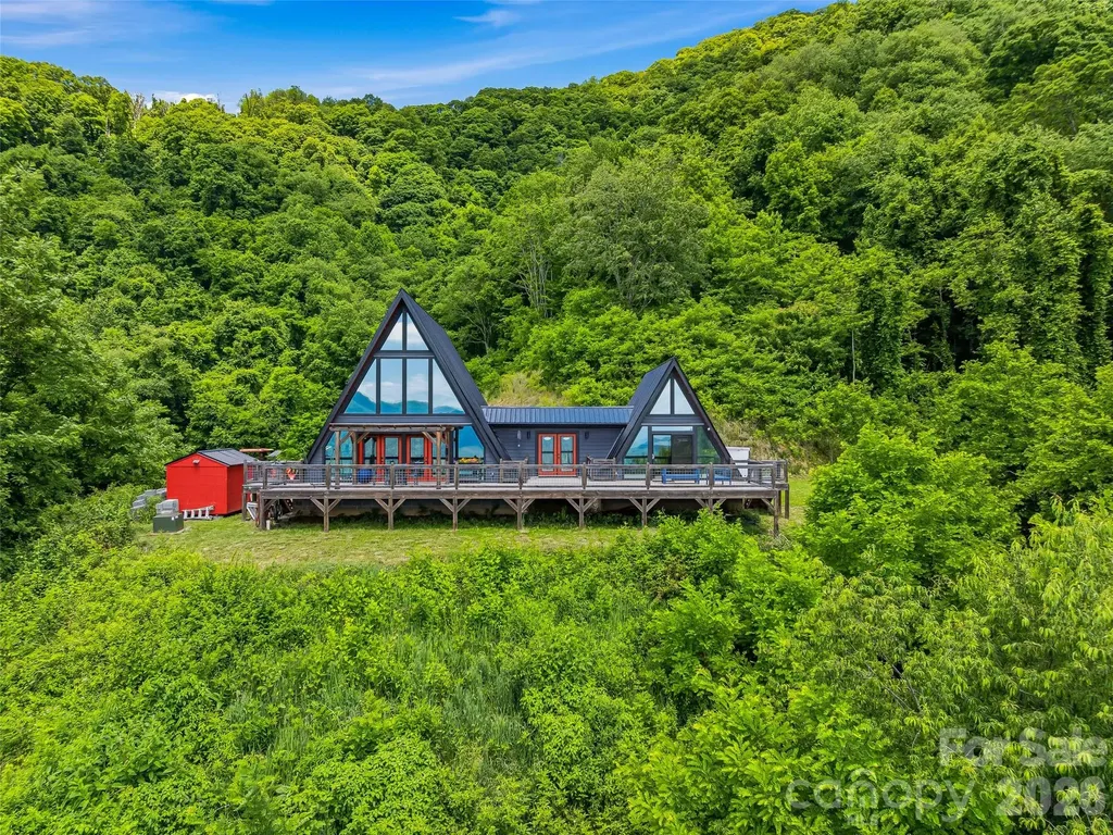 1877 Wilson Cove Road Canton NC 28716