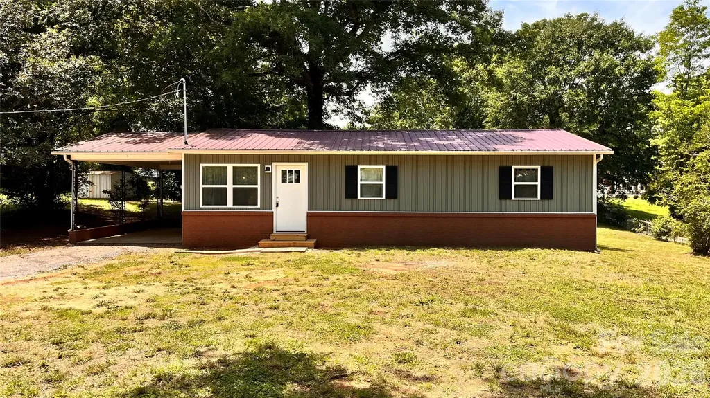 4009 Smokey Creek Road Lenoir NC 28645
