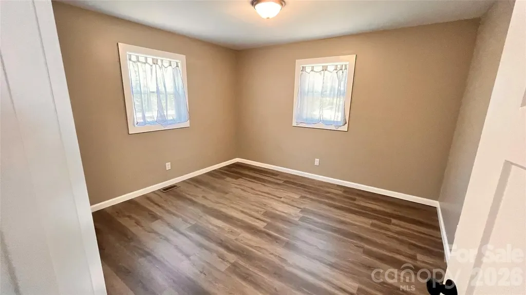 4009 Smokey Creek Road Lenoir NC 28645