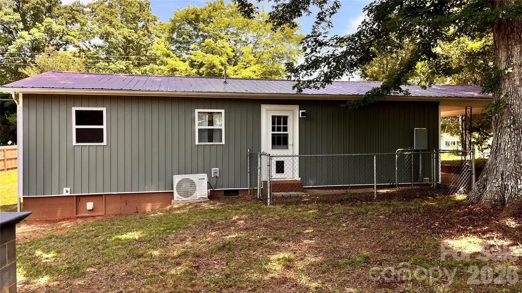 4009 Smokey Creek Road Lenoir NC 28645