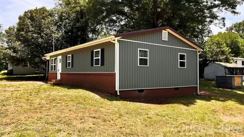 4009 Smokey Creek Road Lenoir NC 28645