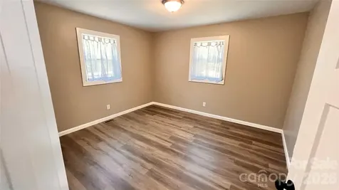 4009 Smokey Creek Road Lenoir NC 28645