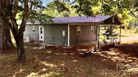 4009 Smokey Creek Road Lenoir NC 28645