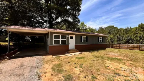 4009 Smokey Creek Road Lenoir NC 28645