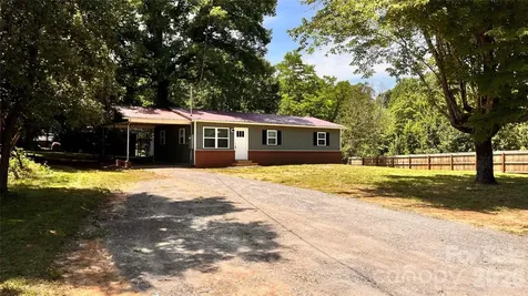 4009 Smokey Creek Road Lenoir NC 28645
