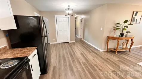4009 Smokey Creek Road Lenoir NC 28645