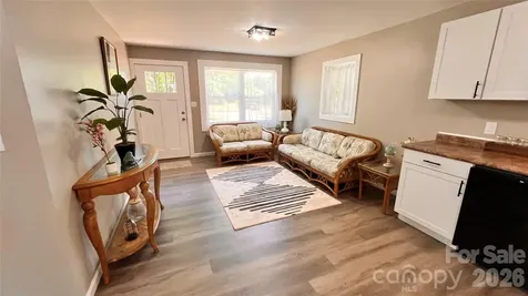 4009 Smokey Creek Road Lenoir NC 28645