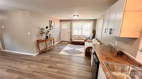 4009 Smokey Creek Road Lenoir NC 28645