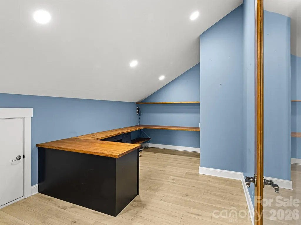 14 Mimidis Lane Swannanoa NC 28778