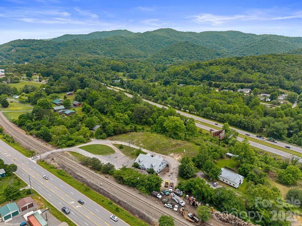 14 Mimidis Lane Swannanoa NC 28778