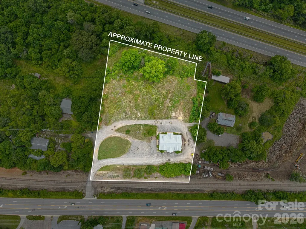 14 Mimidis Lane Swannanoa NC 28778