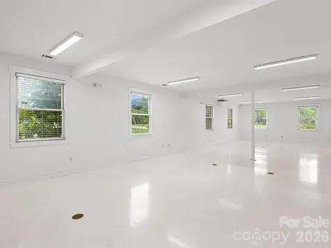 14 Mimidis Lane Swannanoa NC 28778