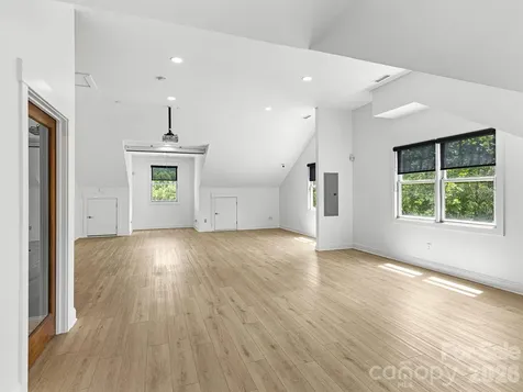 14 Mimidis Lane Swannanoa NC 28778