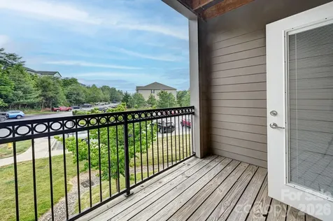 142 Brickton Village Circle Fletcher NC 28732