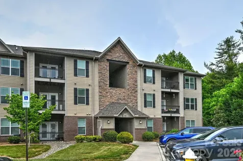 142 Brickton Village Circle Fletcher NC 28732