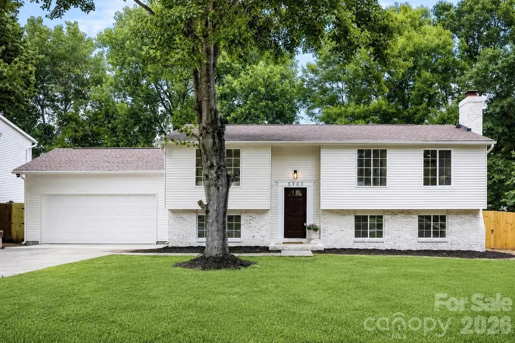 5903 Carpenter Drive Charlotte NC 28226