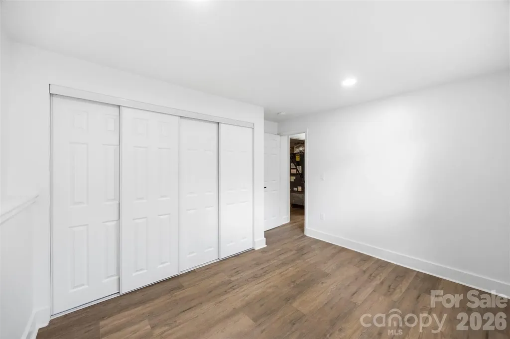 5903 Carpenter Drive Charlotte NC 28226