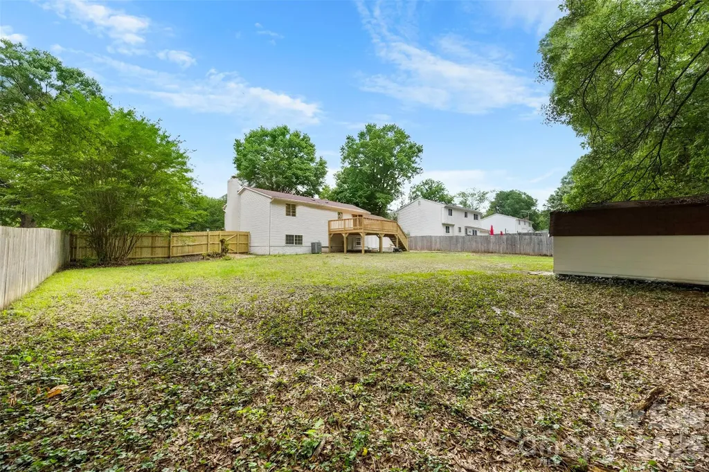 5903 Carpenter Drive Charlotte NC 28226