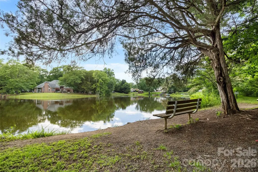 5903 Carpenter Drive Charlotte NC 28226
