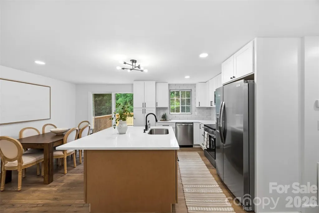 5903 Carpenter Drive Charlotte NC 28226