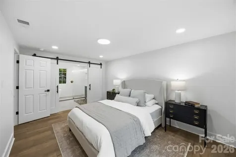 5903 Carpenter Drive Charlotte NC 28226