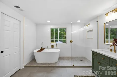 5903 Carpenter Drive Charlotte NC 28226